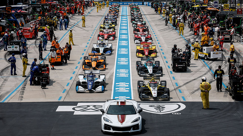 The grid lines up for the Detroit GP