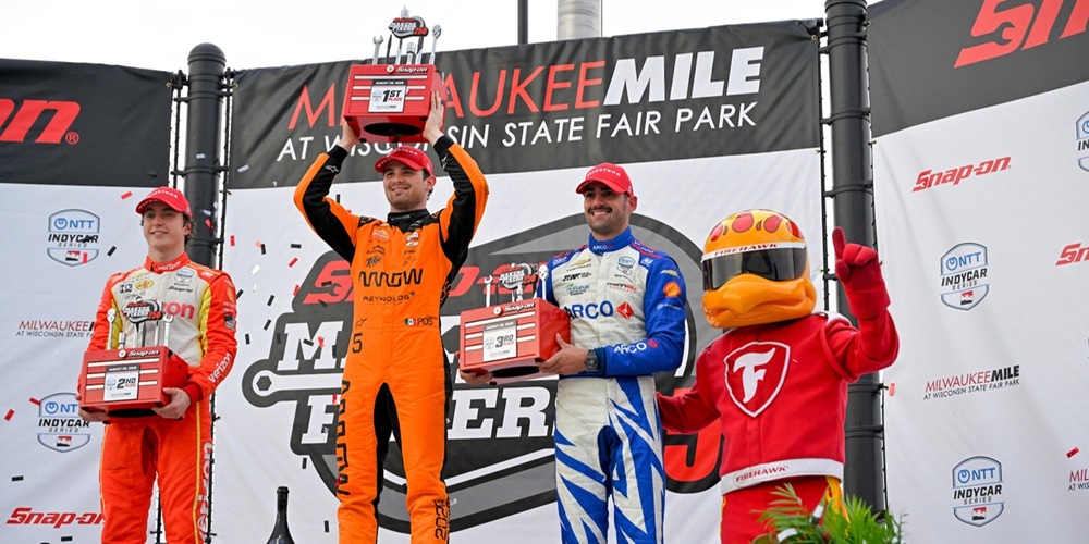 Pato O'Ward Sweeps at Milwaukee