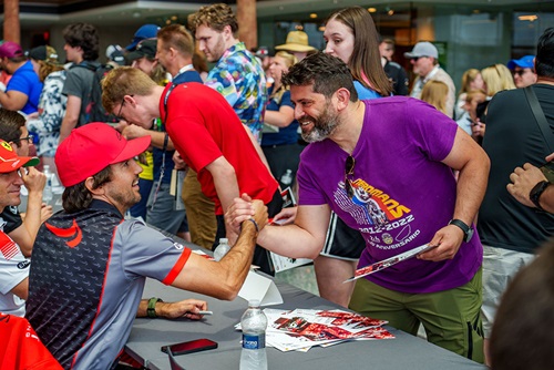 Autograph Session at Chevrolet Detroit Grand Prix Presented by Lear